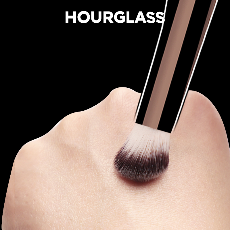 Hourglass Makeup Brush- No.19  - Beauty Queen Makeup reseña y precio